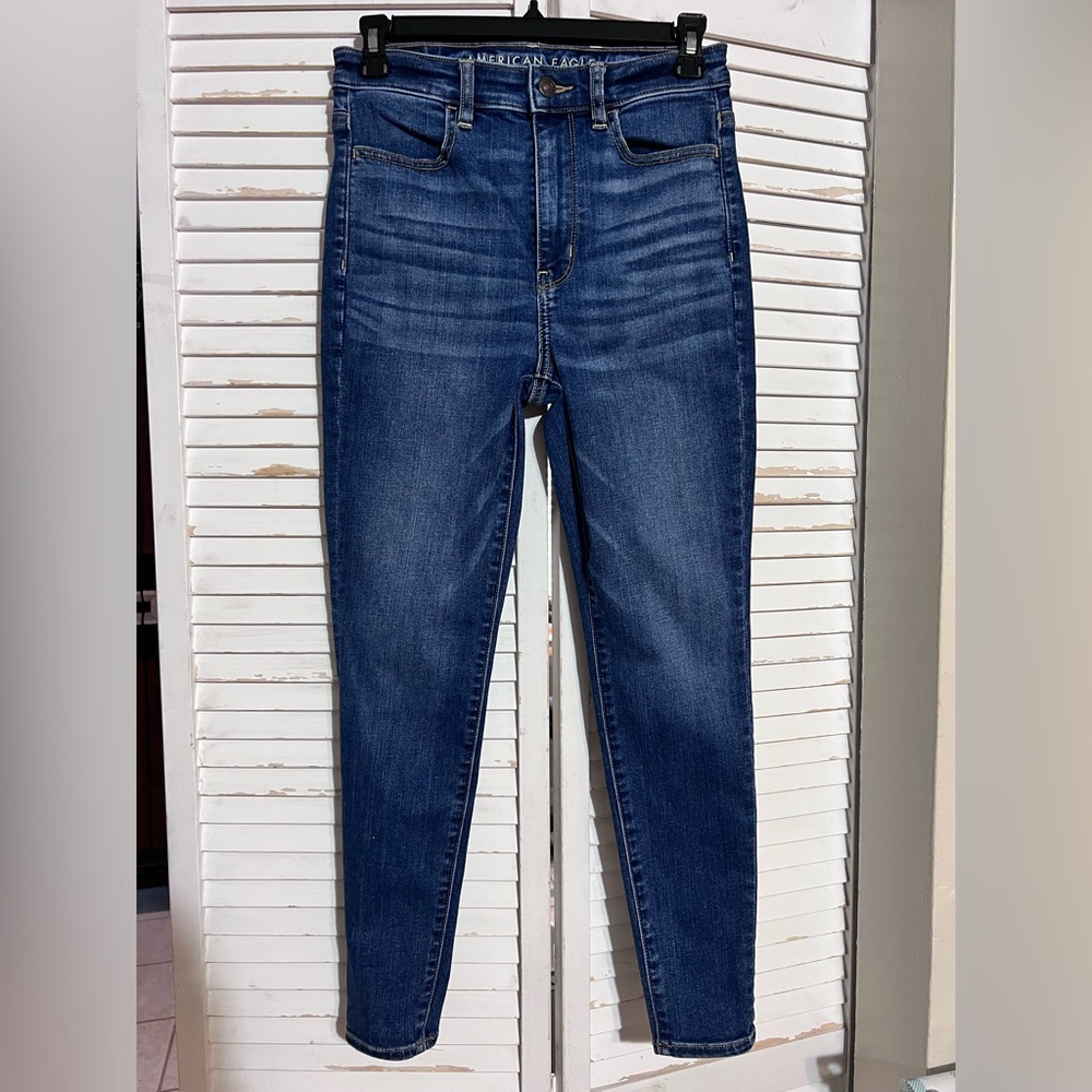 American Eagle Outfitters Women's Wash Blue High-Rise Skinny Jeans Size 4 Short